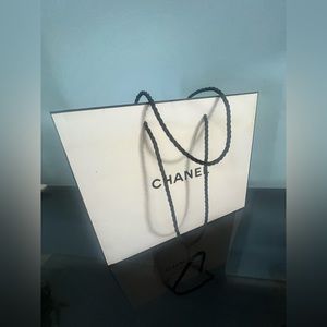 Chanel Shopping bag